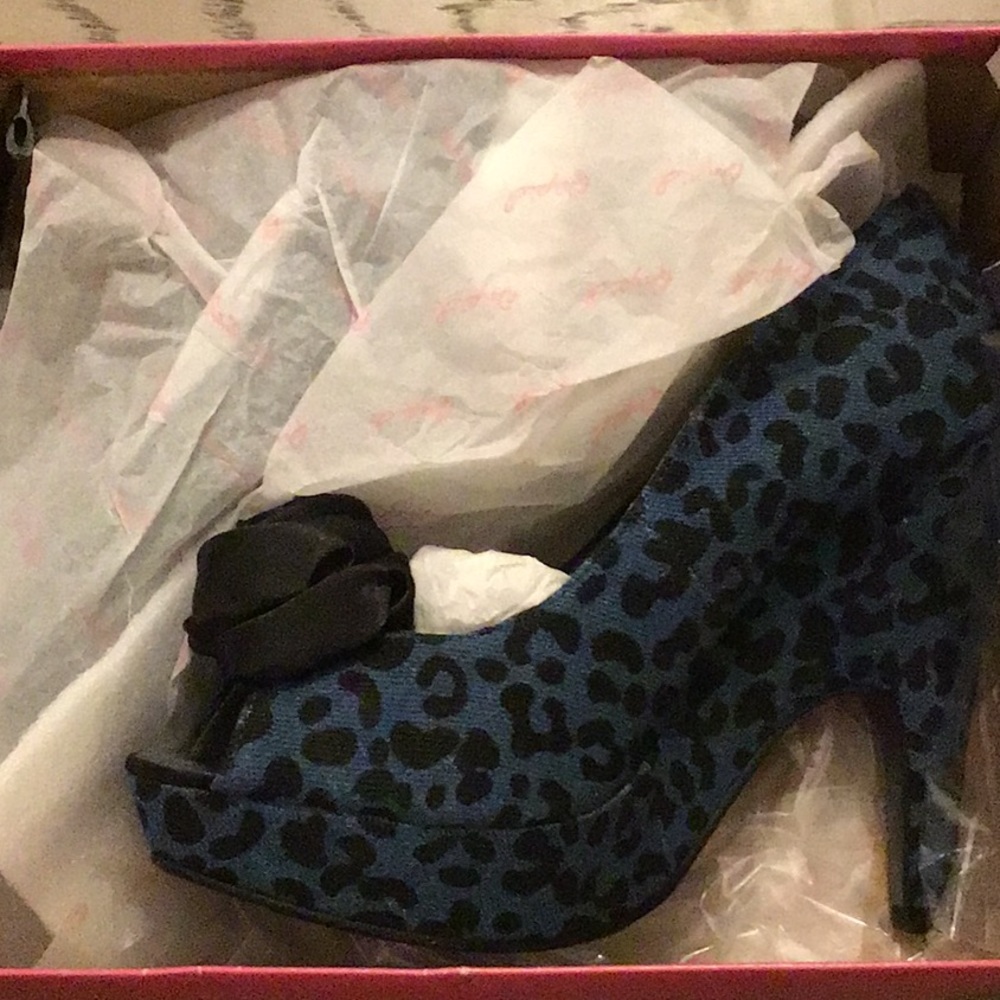 Women’s Shoes